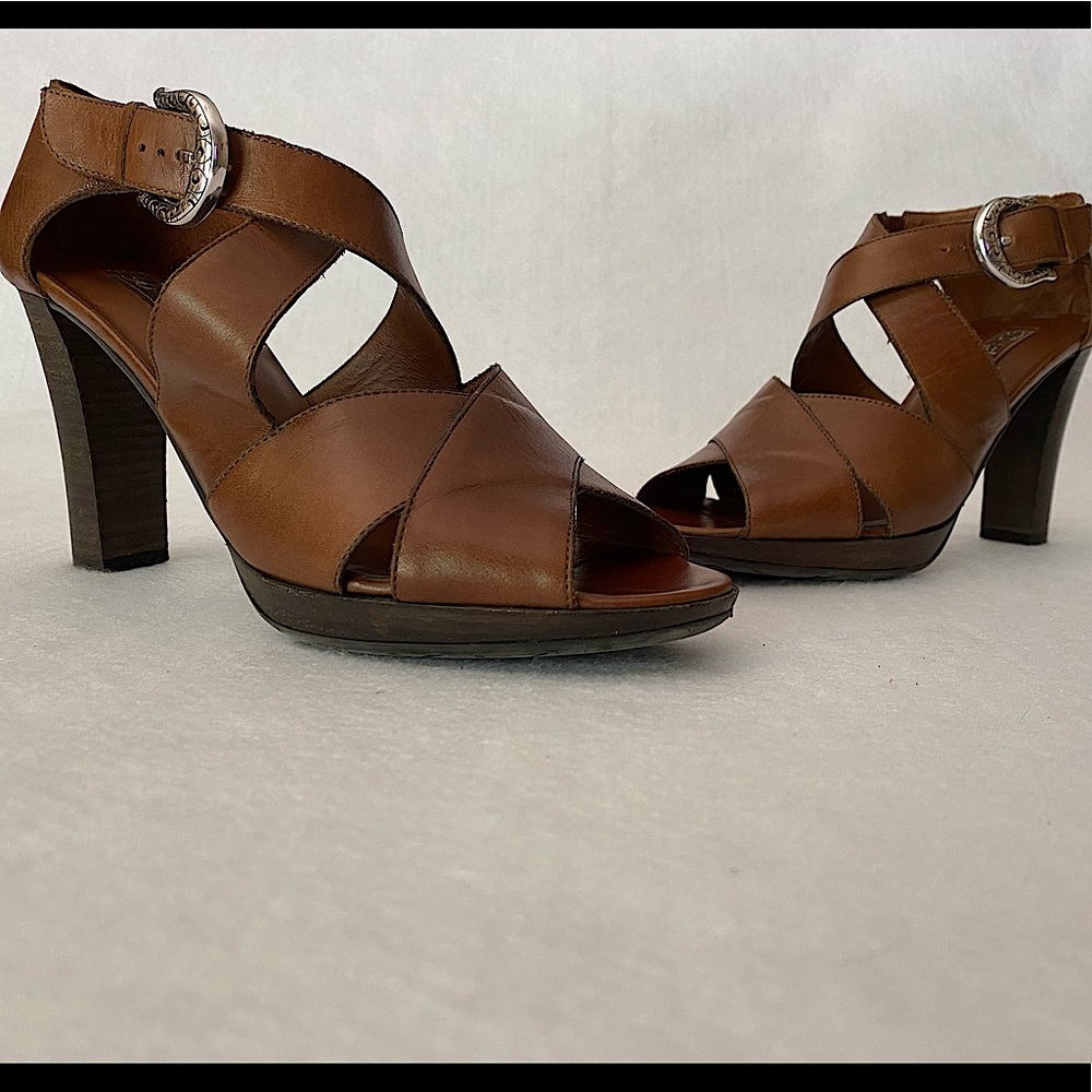 Brighton Vogue Brown Leather Sandal. 8N.